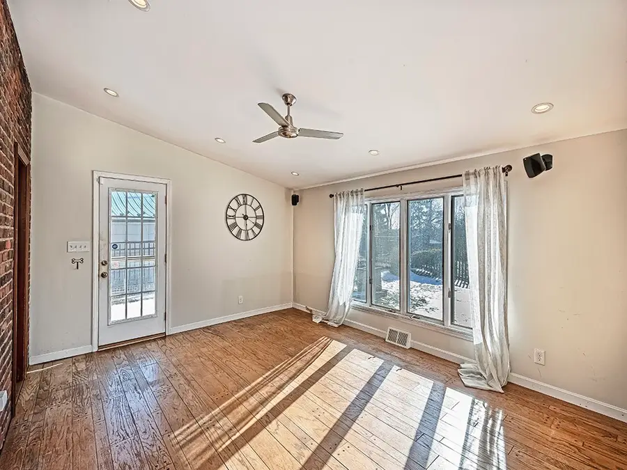 330 Hazel Drive, Mount Lebanon, PA 15228 - #3