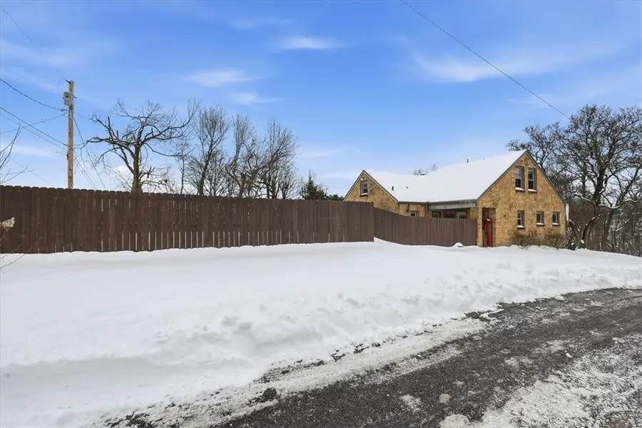 301 Bon Air Ave, Pittsburgh, PA 15210 - Image #3