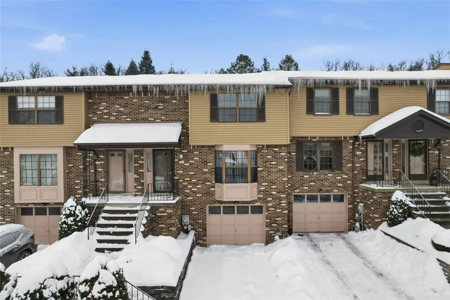 139 Heather Dr, Monroeville, PA 15146 - #2