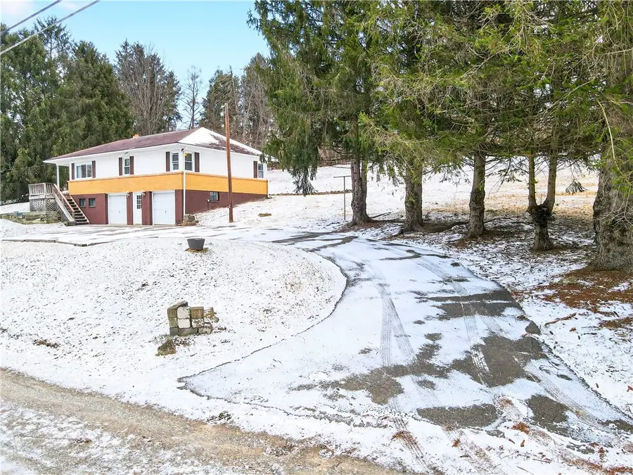 126 Bakers Ln, Washington Township, PA 15613 - Image #3