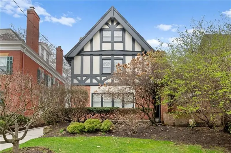 5130 Pembroke Pl, Pittsburgh, PA 15232 - #1