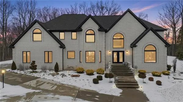 1514 Fox Chase Dr, Franklin Park, PA 15143