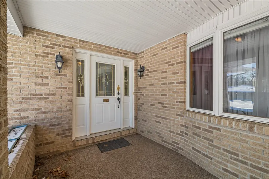 230 Roebling Dr, Saxonburg, PA 16056 - #3