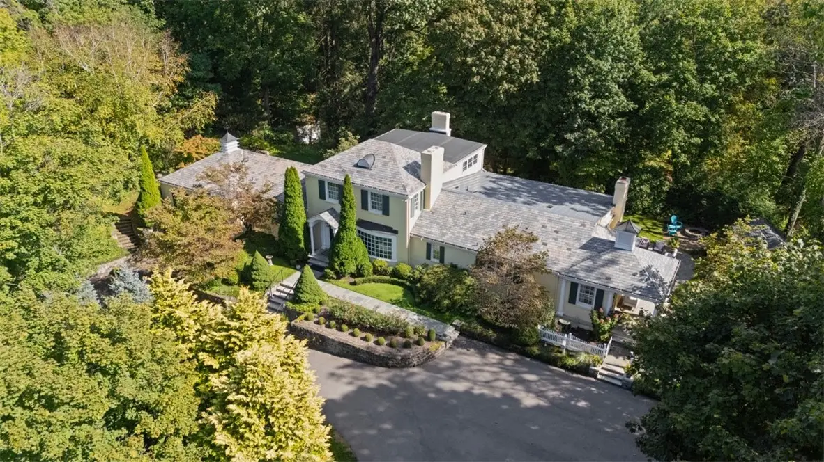 516 Irwin Dr, Edgeworth, PA 15143 - #1