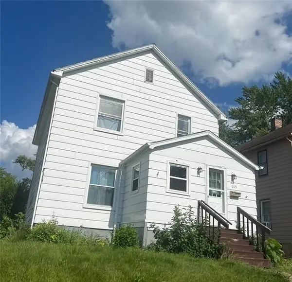 655 Spruce Ave, Sharon, PA 16146