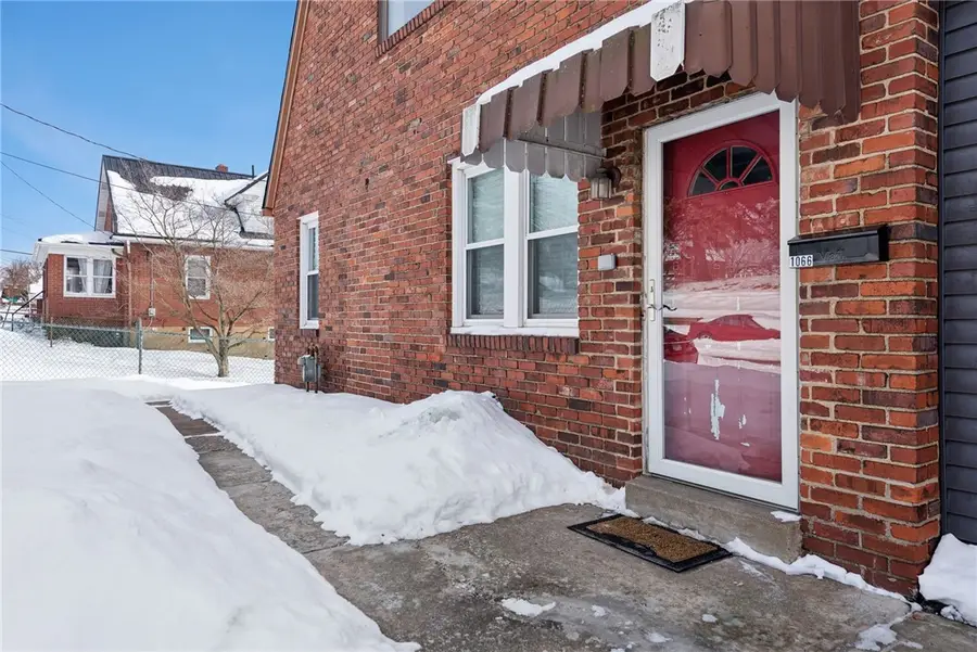 1066 Roup Ave, Brackenridge, PA 15014 - #2