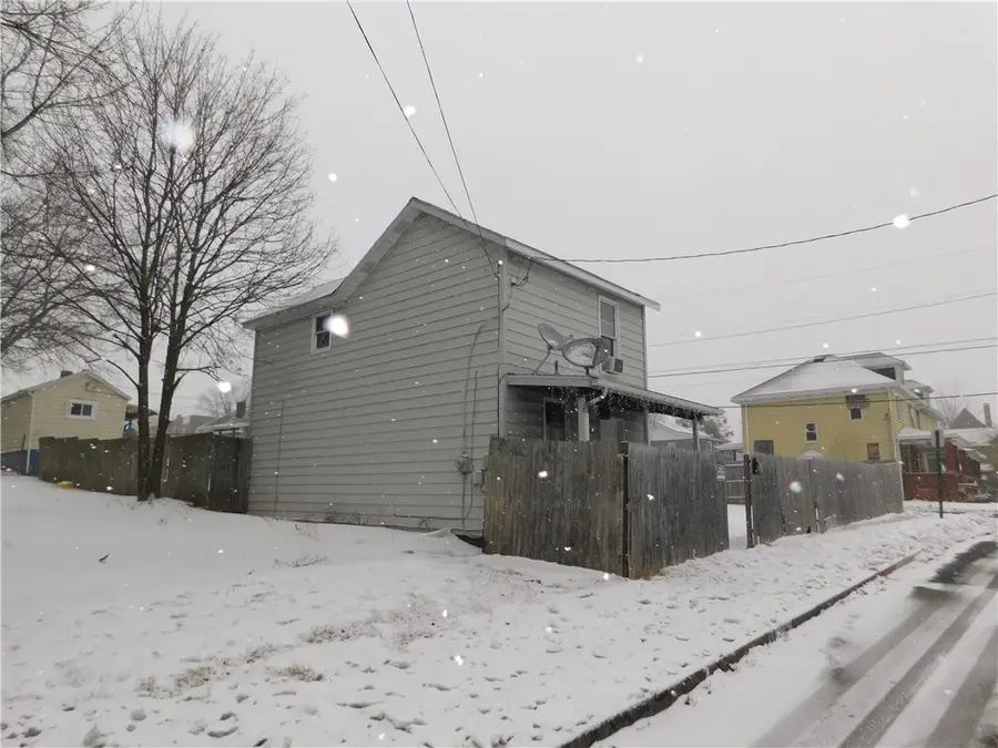 45 Collins Avenue, Uniontown, PA 15401 - #2