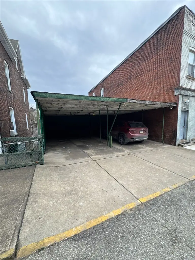 1601 Wolfe Ave, North Braddock, PA 15104 - #3