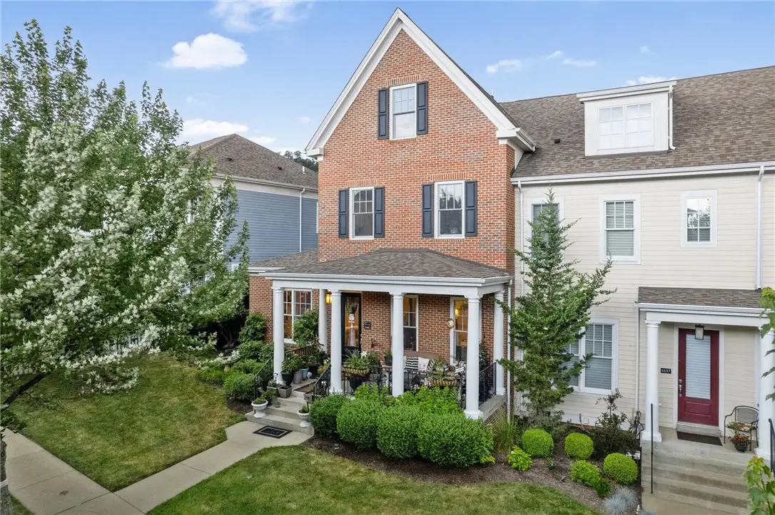 1641 Overton Ln, Squirrel Hill, PA 15217 - #1