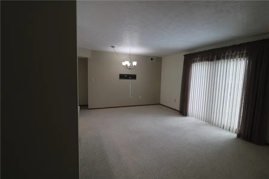 211 Clubhouse Dr #211, South Strabane Township, PA 15301 - Image #3