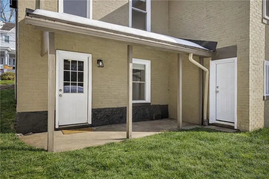 125 Dinsmore Ave, Crafton, PA 15205 - #3