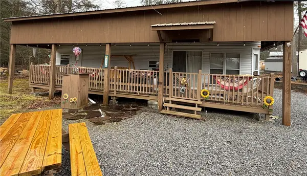 126 Sunflower Lane, Flinton, PA 16640