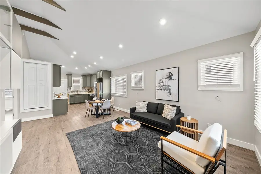 2652 Ivyglen St, Pittsburgh, PA 15227 - #3