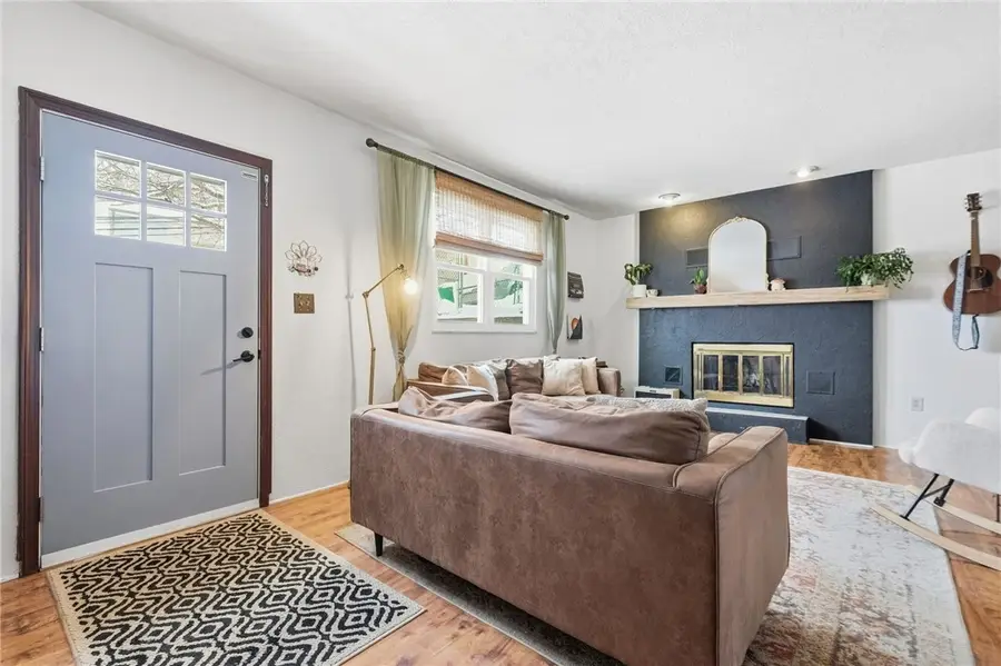 106 Logan St, Millvale, PA 15209 - #3