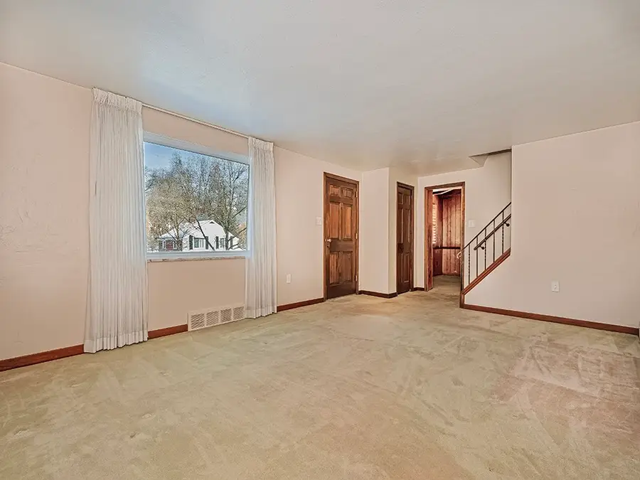 438 Sleepy Hollow Road, Mount Lebanon, PA 15228 - #3