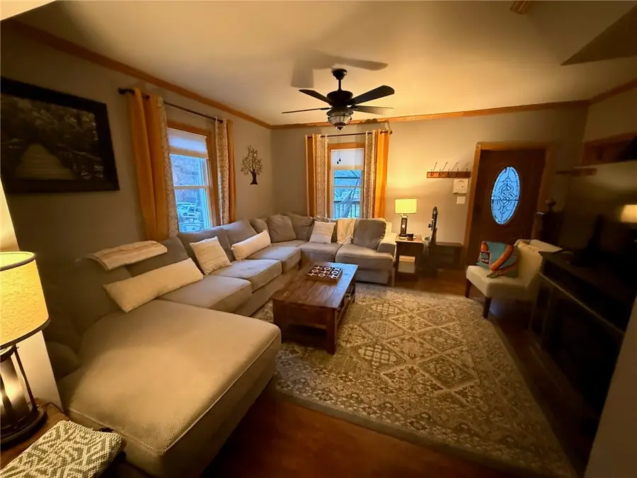 12 Logan St., Ohiopyle, PA 15470 - #3