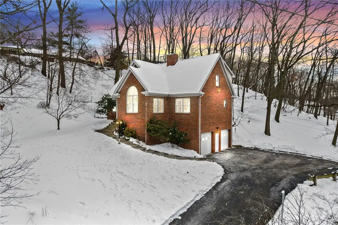 333 Jacks Run Rd, Ross Township, PA 15202 - #1