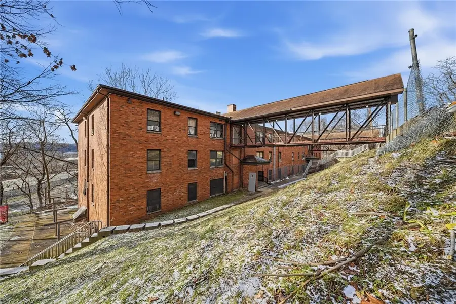 121 Locust Street, Ambridge, PA 15003 - Image #2