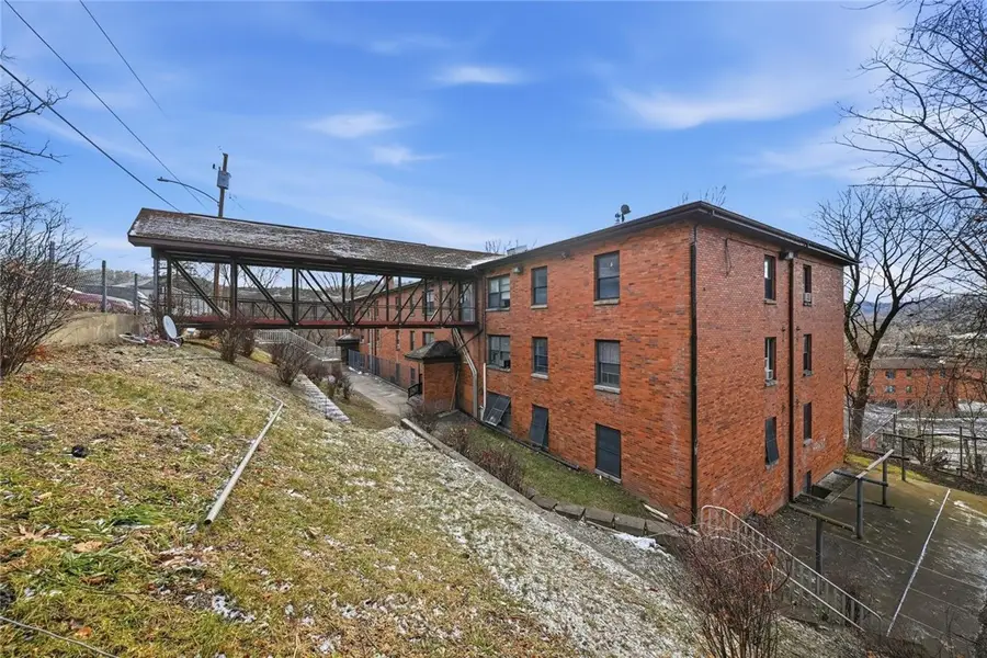 121 Locust Street, Ambridge, PA 15003 - Image #3