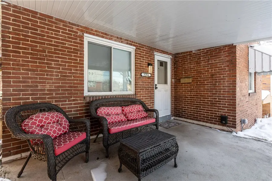 3284 Beechdale St, Brentwood, PA 15227 - #3