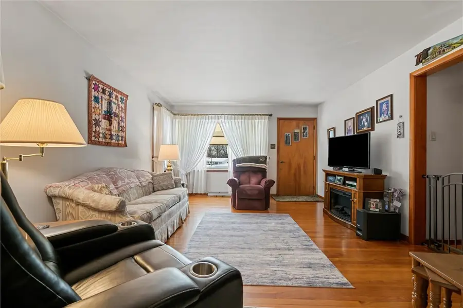 769 Clarksville Rd, Hermitage, PA 16148 - #3