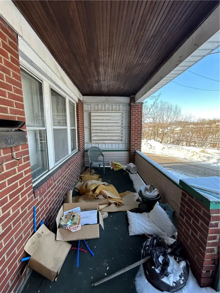 121 Boggston Ave, Pittsburgh, PA 15210 - #2