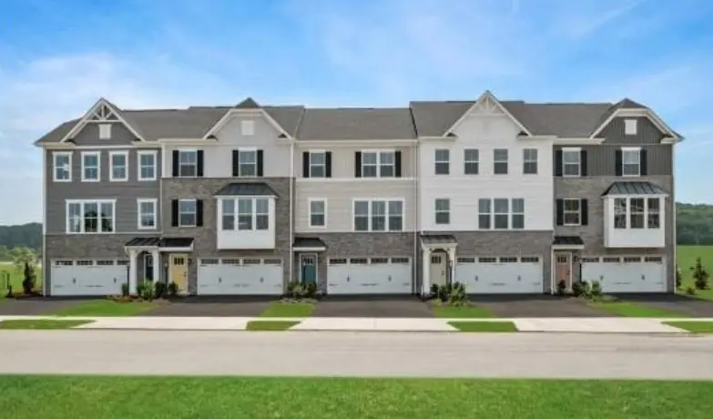 105 Leah Drive, Zelienople, PA 16063 - #1