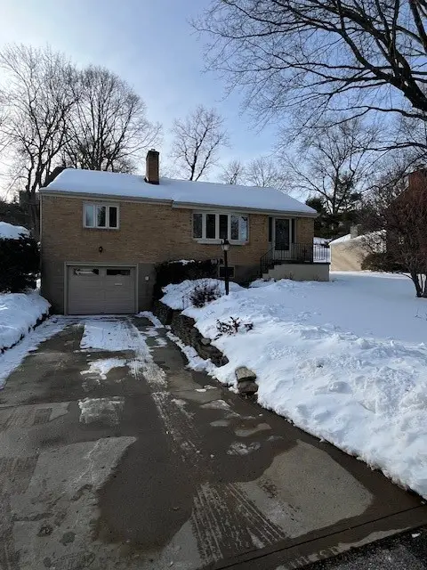 907 Jefferson Drive, Ross Township, PA 15229 - #2