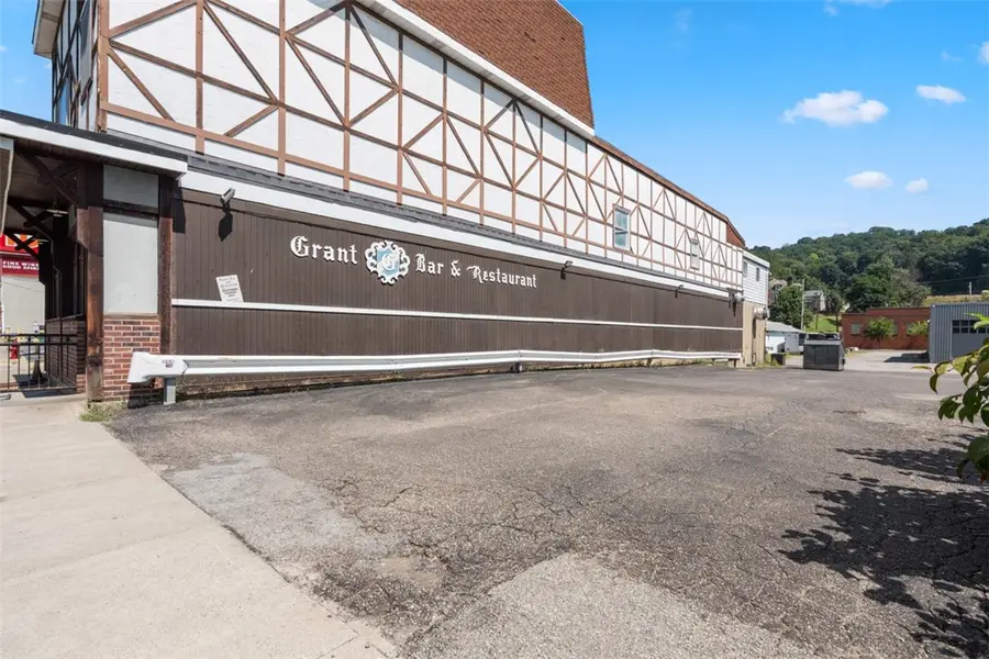 114 Grant Ave, Millvale, PA 15209 - #3