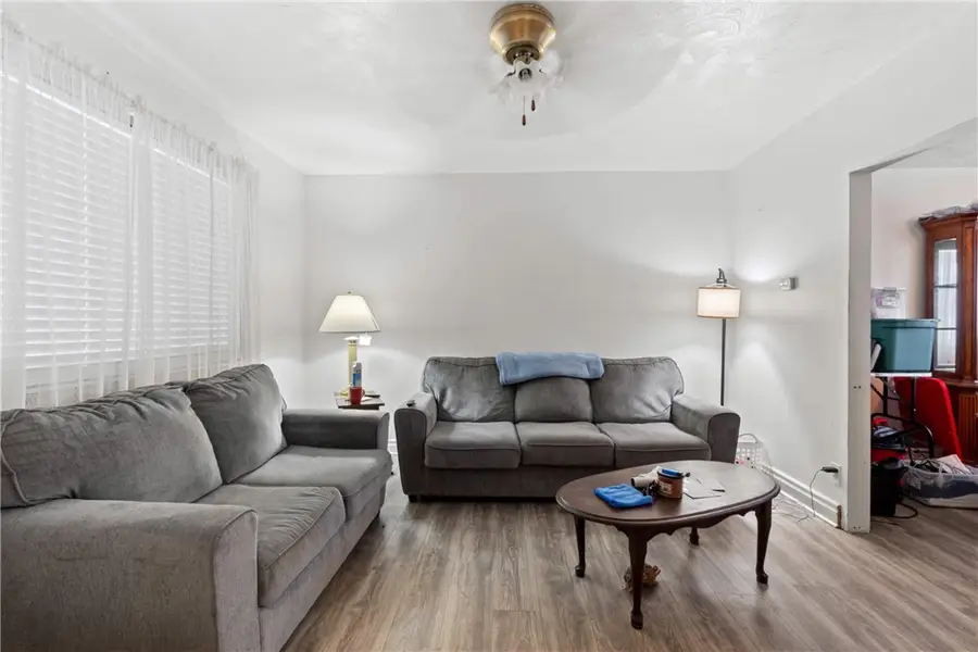 3333 Lincoln Ave, West Mifflin, PA 15122 - #3