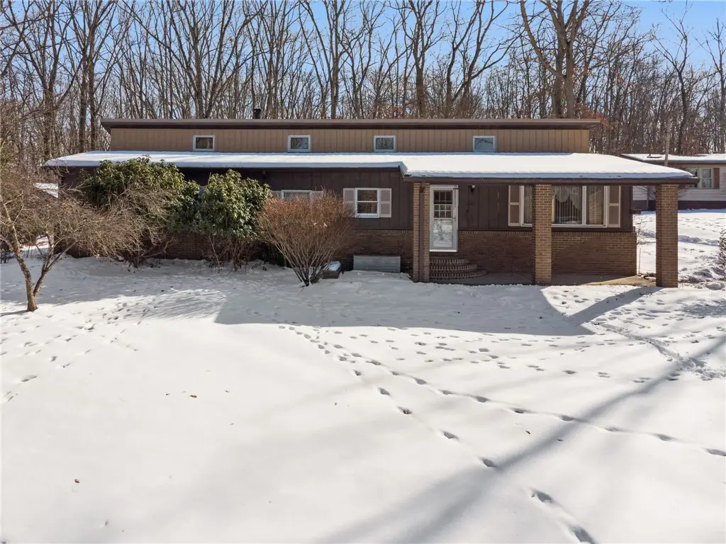 2184 Whites Hill Road, Hempfield, PA 15601 - #1