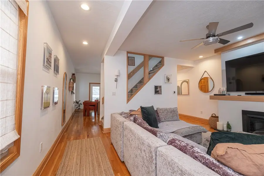 366 Republic St, Mount Washington, PA 15211 - #3