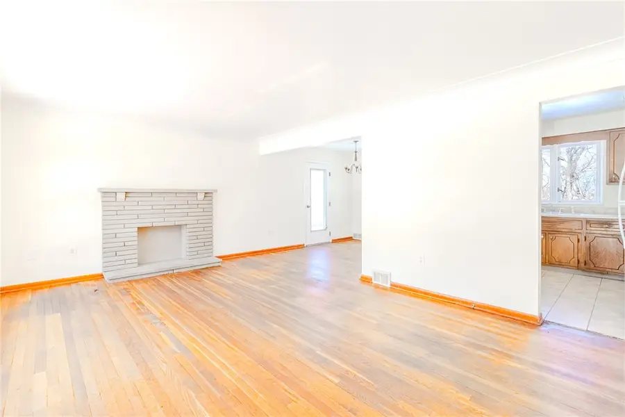 633 3rd St, North Versailles, PA 15137 - #3