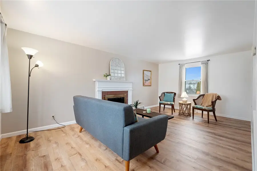 5354 Greenridge Dr, Whitehall, PA 15236 - #2