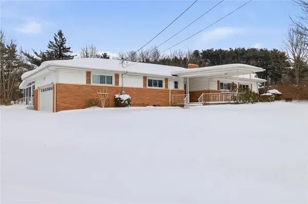 214 Sunset Drive, Neshannock Twp, PA 16105