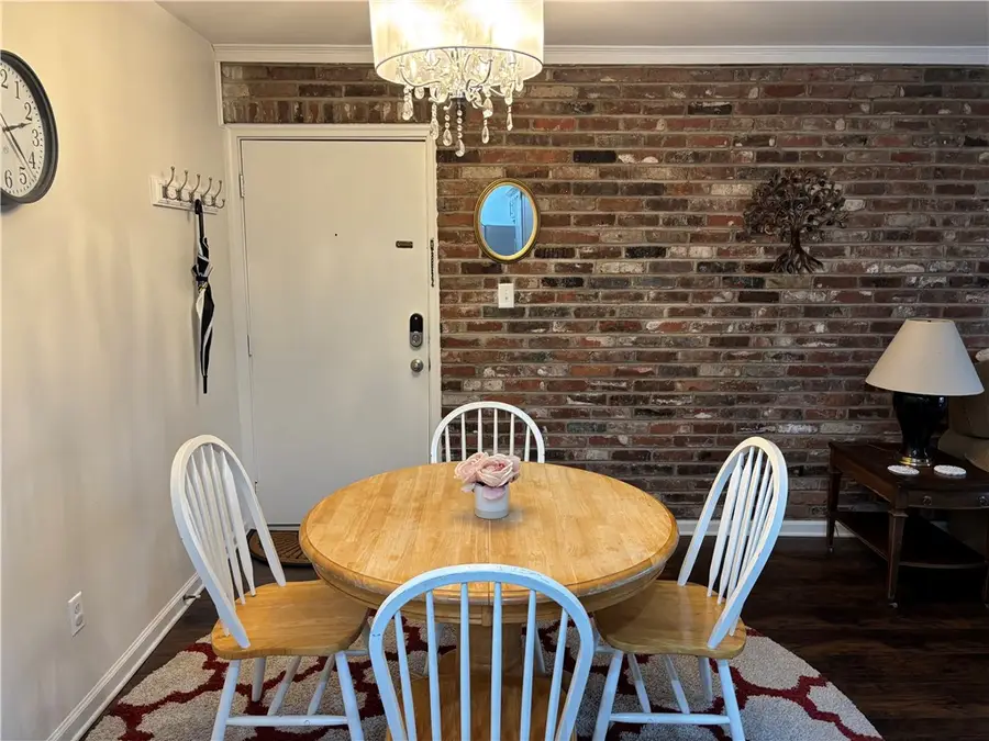 1110 Chatham Park Drive #D, Scott, PA 15216 - #2