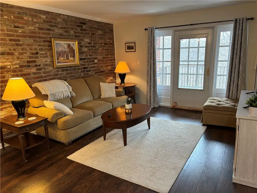 1110 Chatham Park Drive #D, Scott, PA 15216 - #3