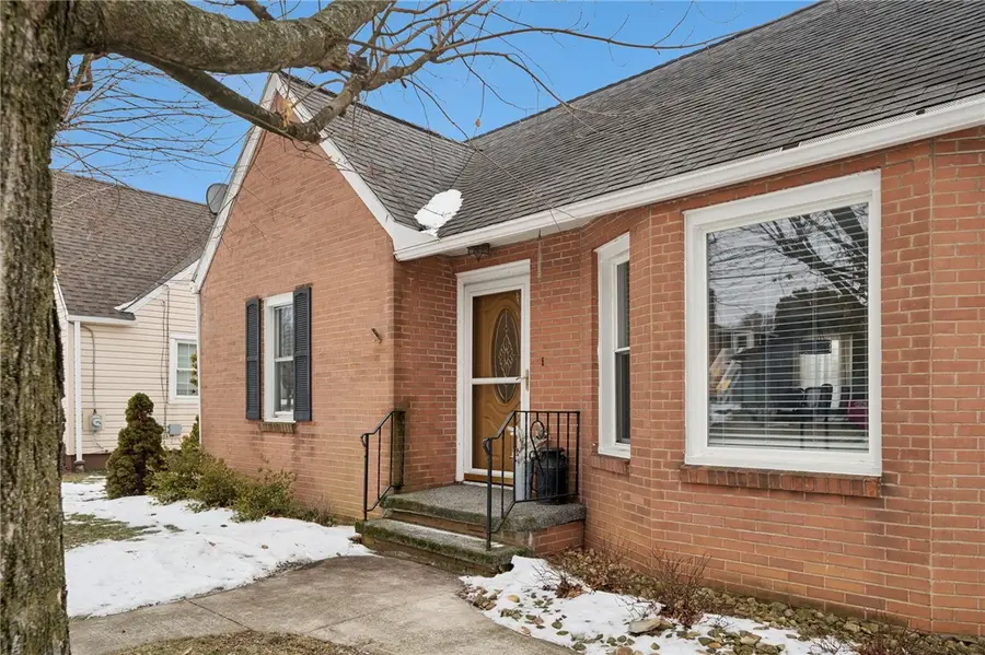 2527 Raymond Avenue, Loyalhanna, PA 15650 - #2