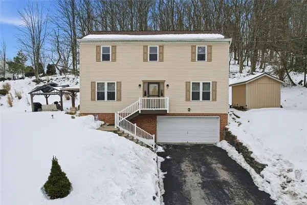 111 Greenhill Rd, Ross Twp, PA 15237