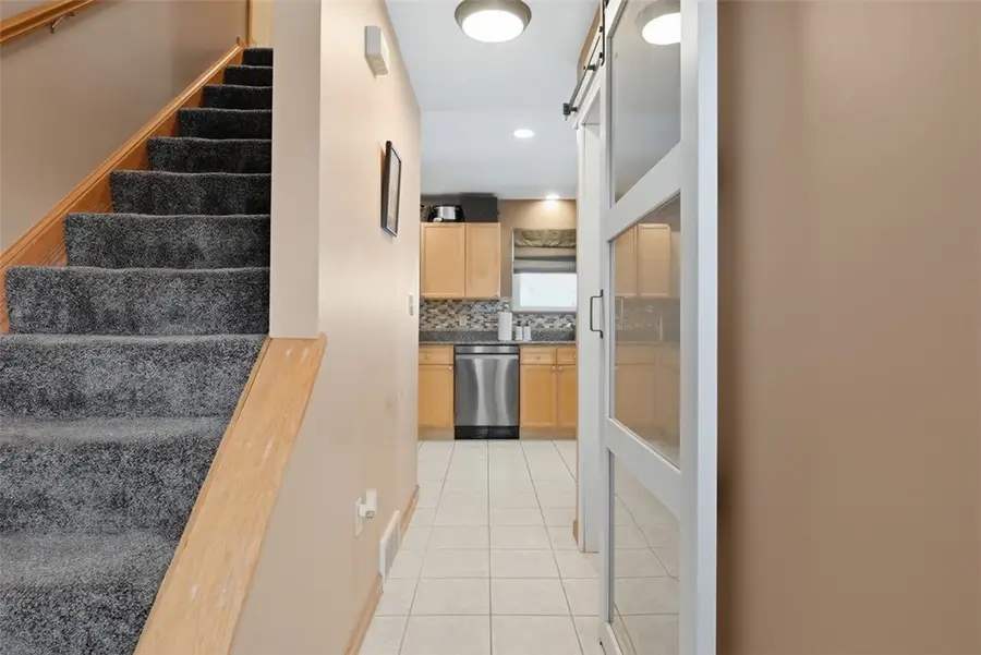 111 Greenhill Rd, Ross Township, PA 15237 - #3