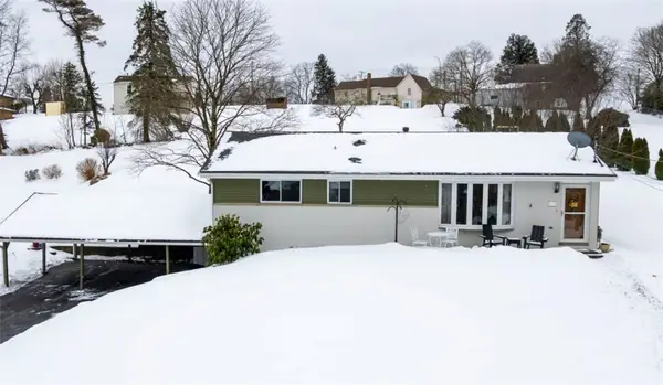 119 Covewood Dr, Center Twp, PA 16001