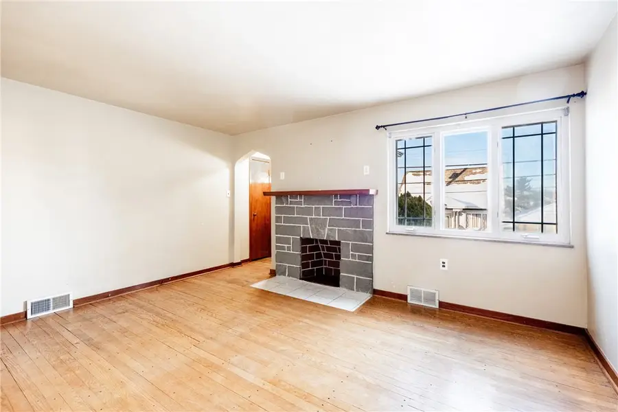 843 Library Ave, Carnegie, PA 15106 - #3