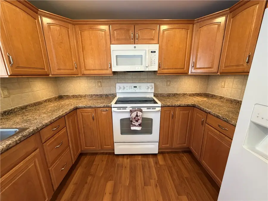 216 Quail Run Rd, Peters, PA 15367 - #2