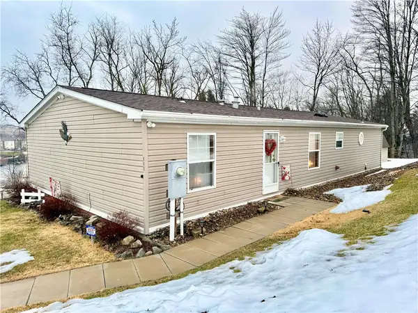 111 Pembrooke Dr, Salem Twp, PA 15626