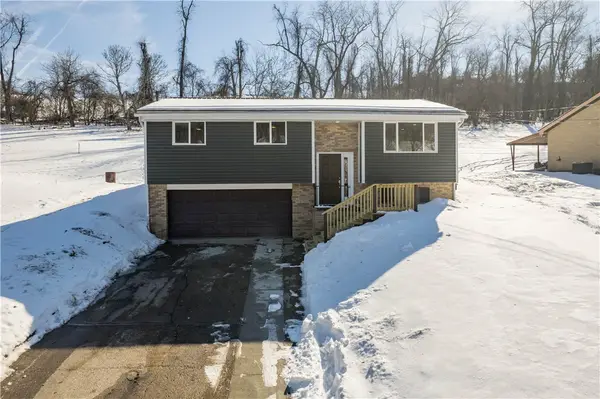 260 Twin Bridges Road, Fallowfield, PA 15022