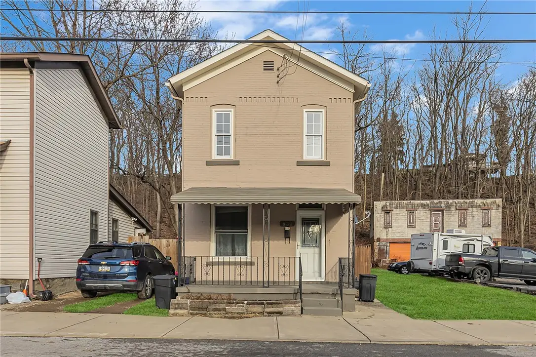 833 11th Ave, New Brighton, PA 15066 - #1