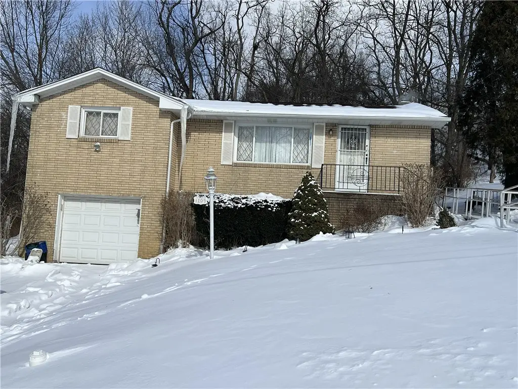 1209 Walnut St, North Versailles, PA 15137 - #1