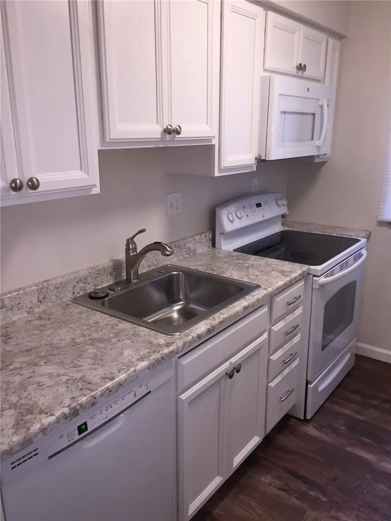 30 Cedar Blvd, Mount Lebanon, PA 15228 - #3