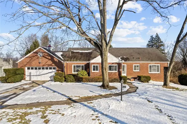 1111 Firwood Dr, Mt Lebanon, PA 15243