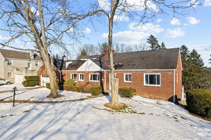 1111 Firwood Dr, Mount Lebanon, PA 15243 - #3